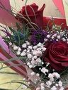 CAJA CORAZÓN CON ROSAS Y BOMBONES CAJA ROJA NESTLE ENAMORADOS