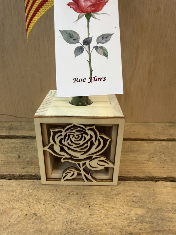 VIOLETERO MADERA ROSA CON 1 ROSA SANT JORDI